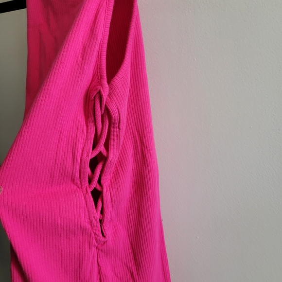 Pink Ribbed Women's Top - Picture 3 of 6